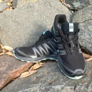 Salomon low top hiking